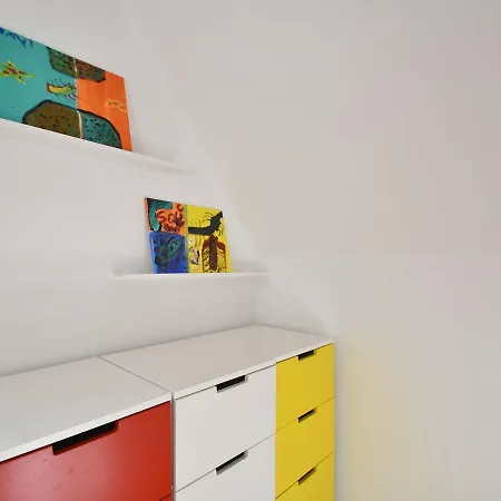 Modern Holiday In With Private Garden Берген